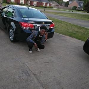 Meet your Posher, Devontae